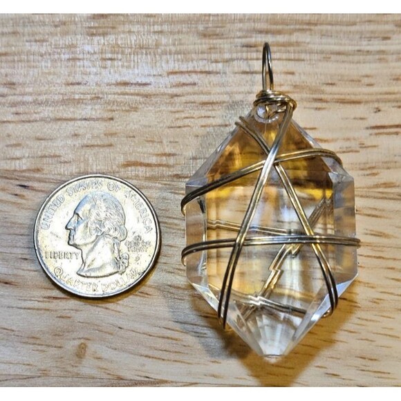 Crystal Pendant Only Wrapped In Gold Tone Wire - Picture 2 of 6